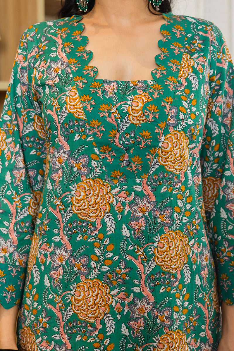 Dark Green Floral Printed Cotton Straight Kurta