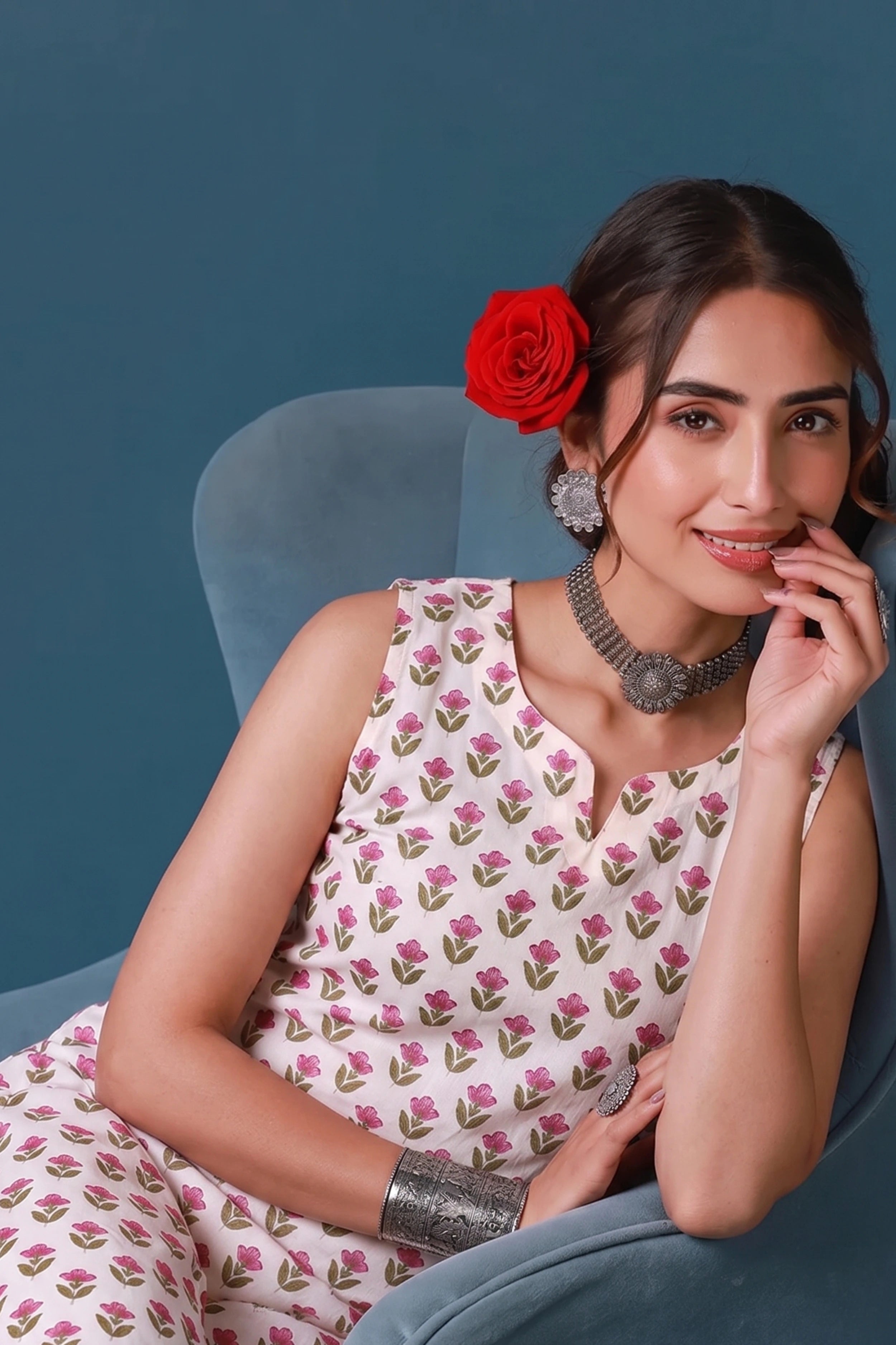 Pink Hand Printed Sleeveless Straight Kurta