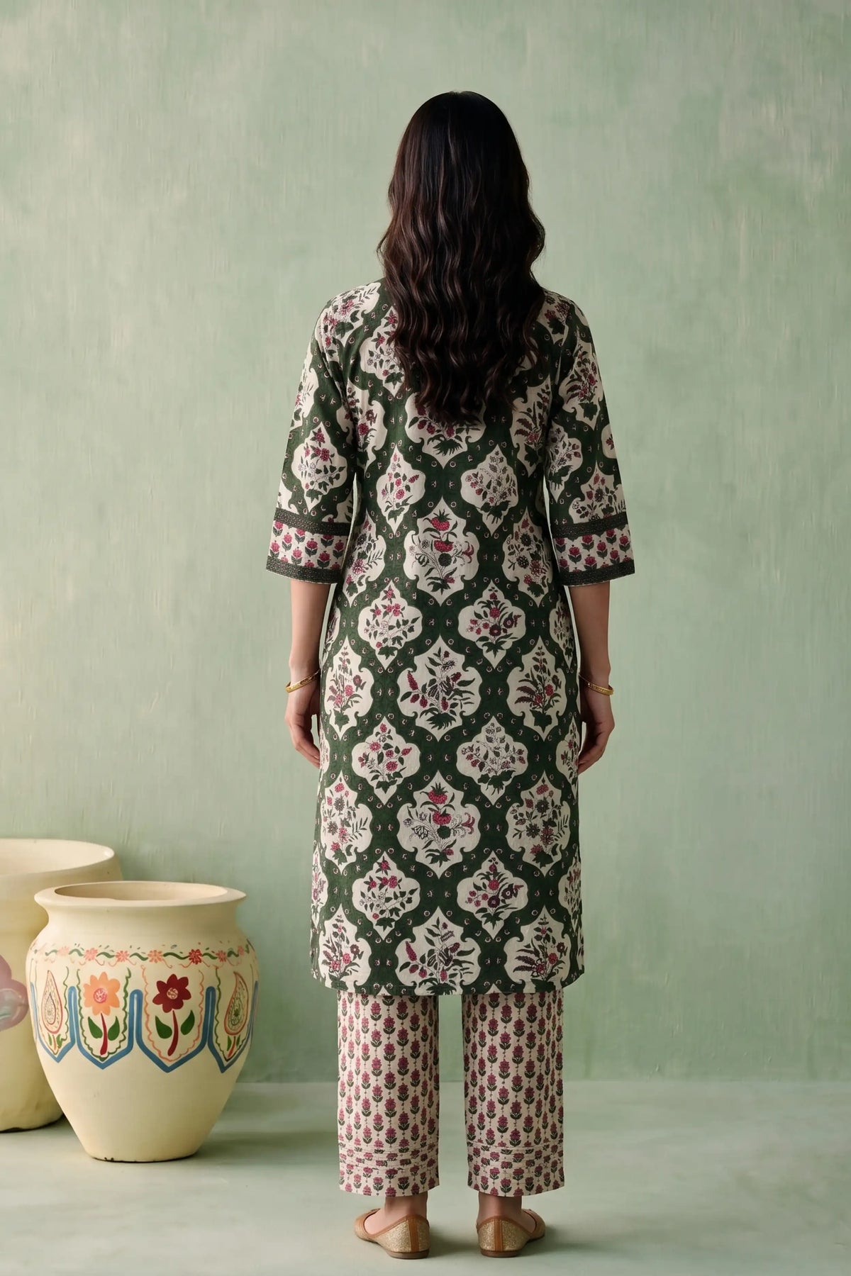 Green Floral Printed Cotton Flex Straight Kurta Set (Winter Special) – 2 PCS