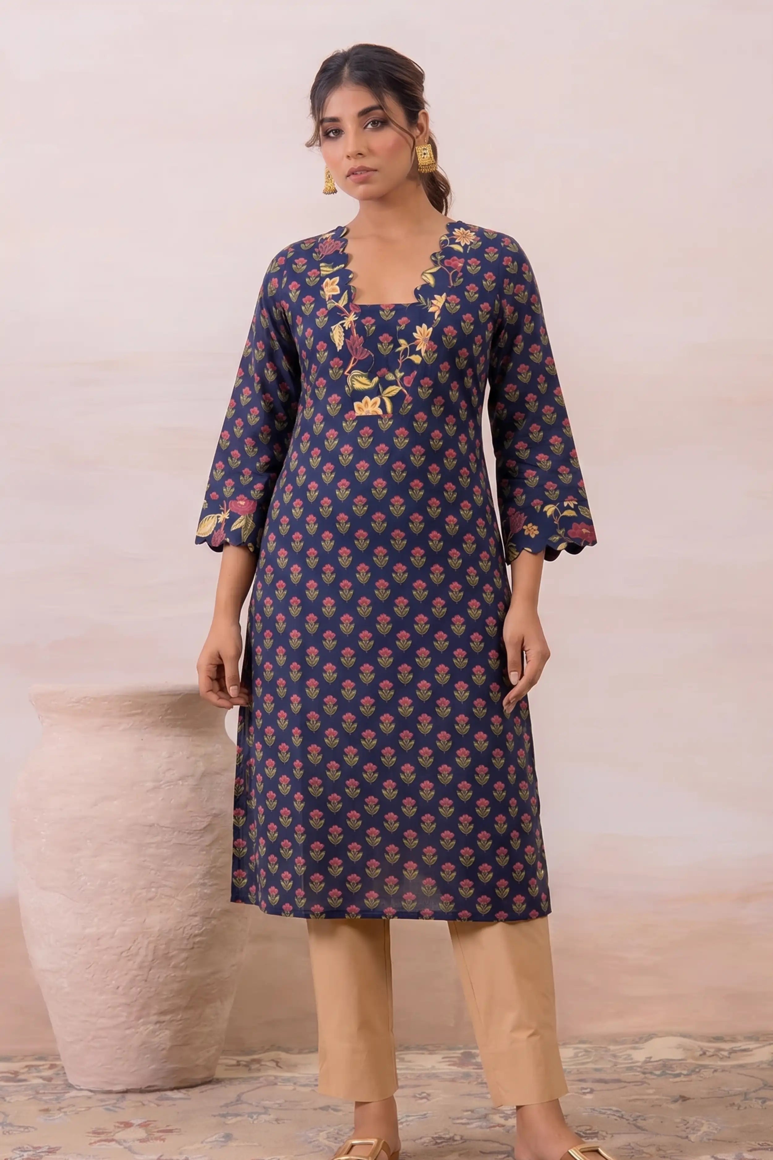 Blue Floral Printed Cotton Straight Kurta