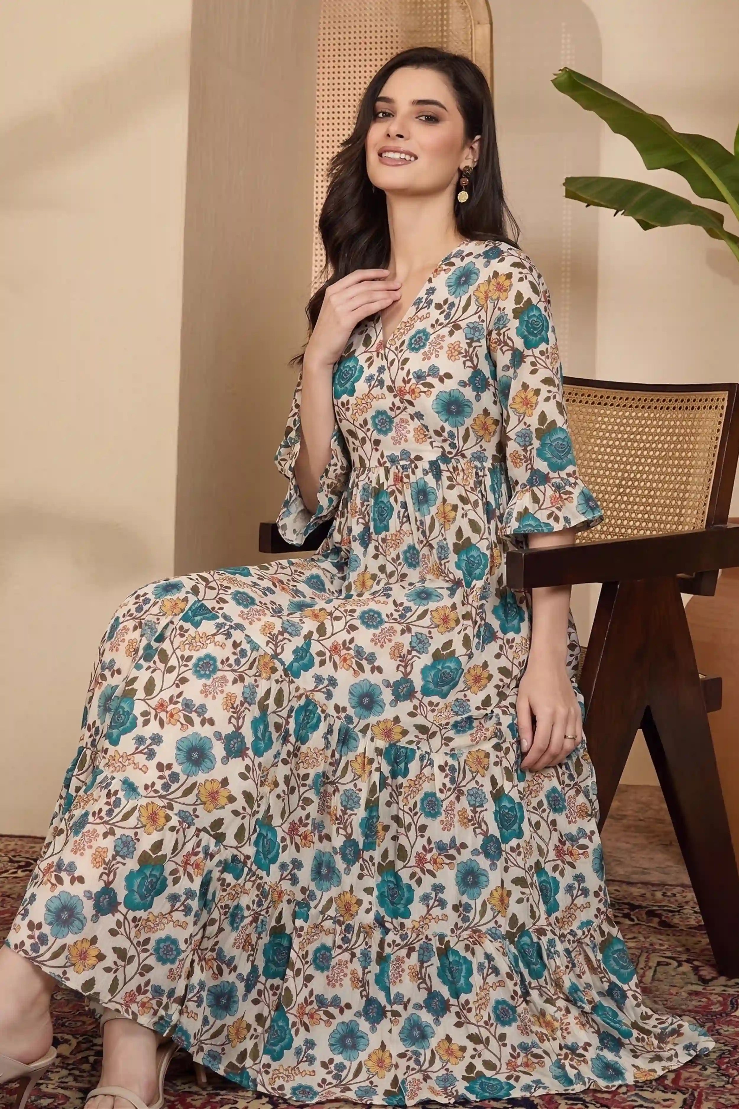 Green Long Printed Tired Dress With Gather