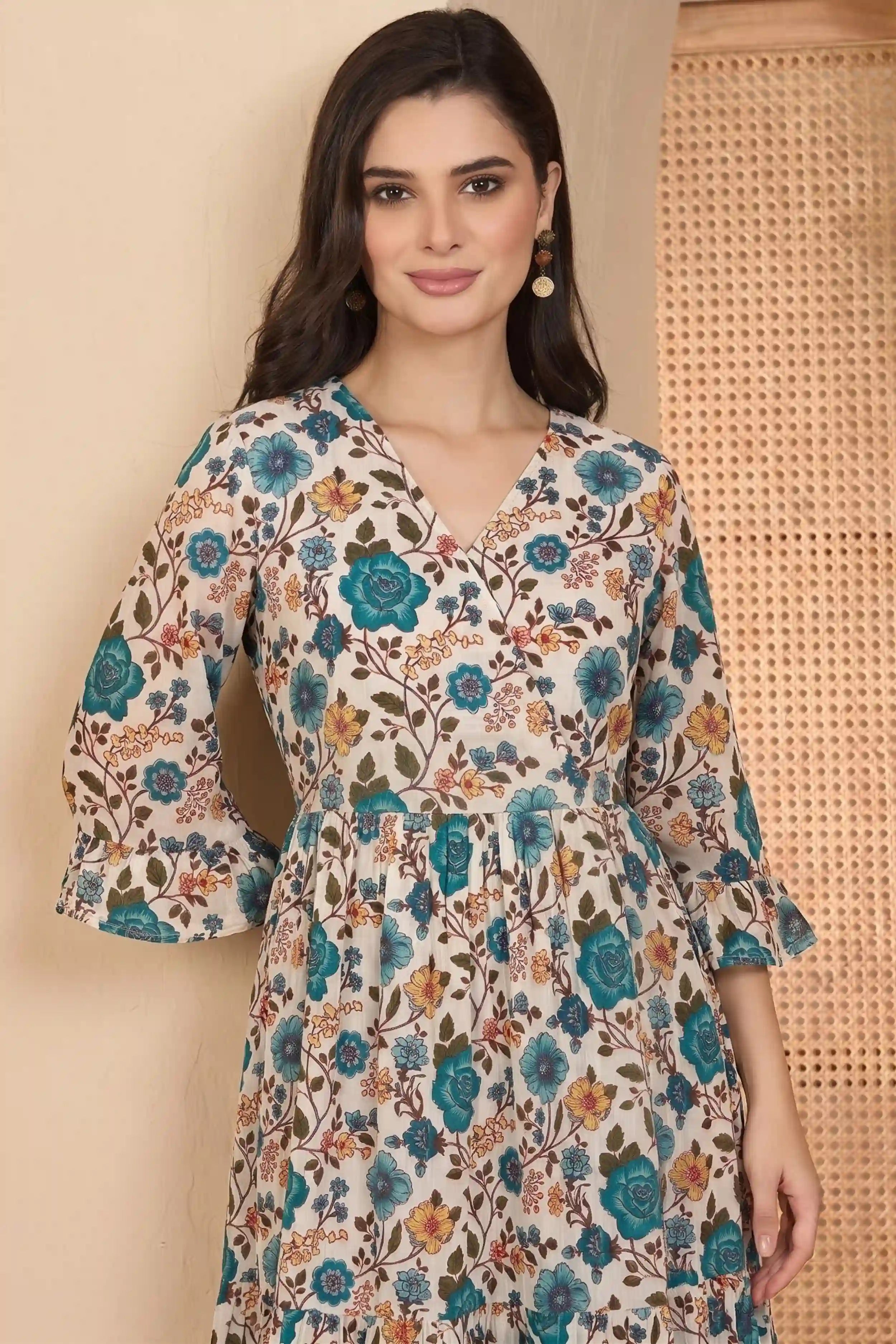 Green Long Printed Tired Dress With Gather