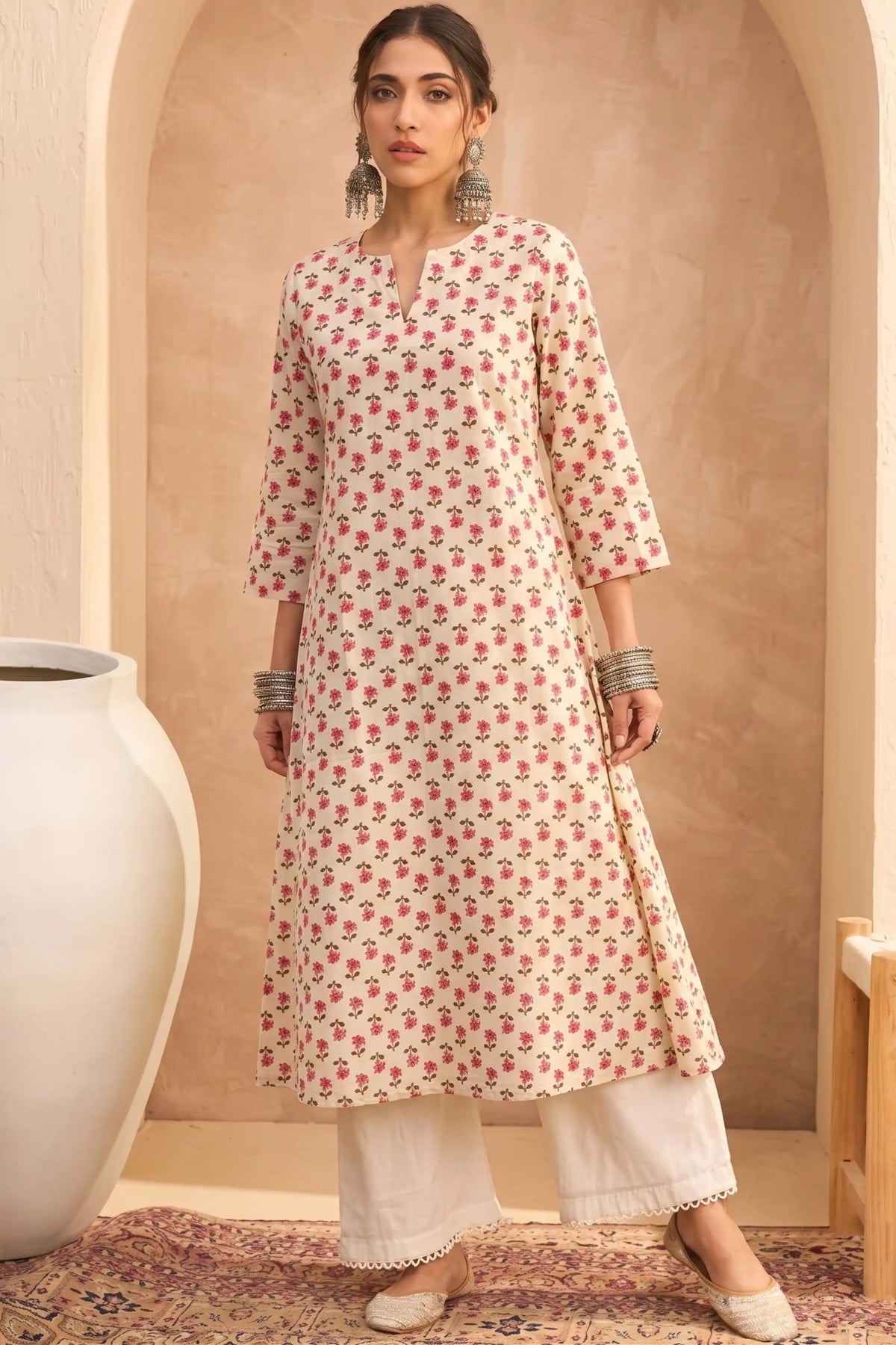 Cream Pink A line kurta With Pocket