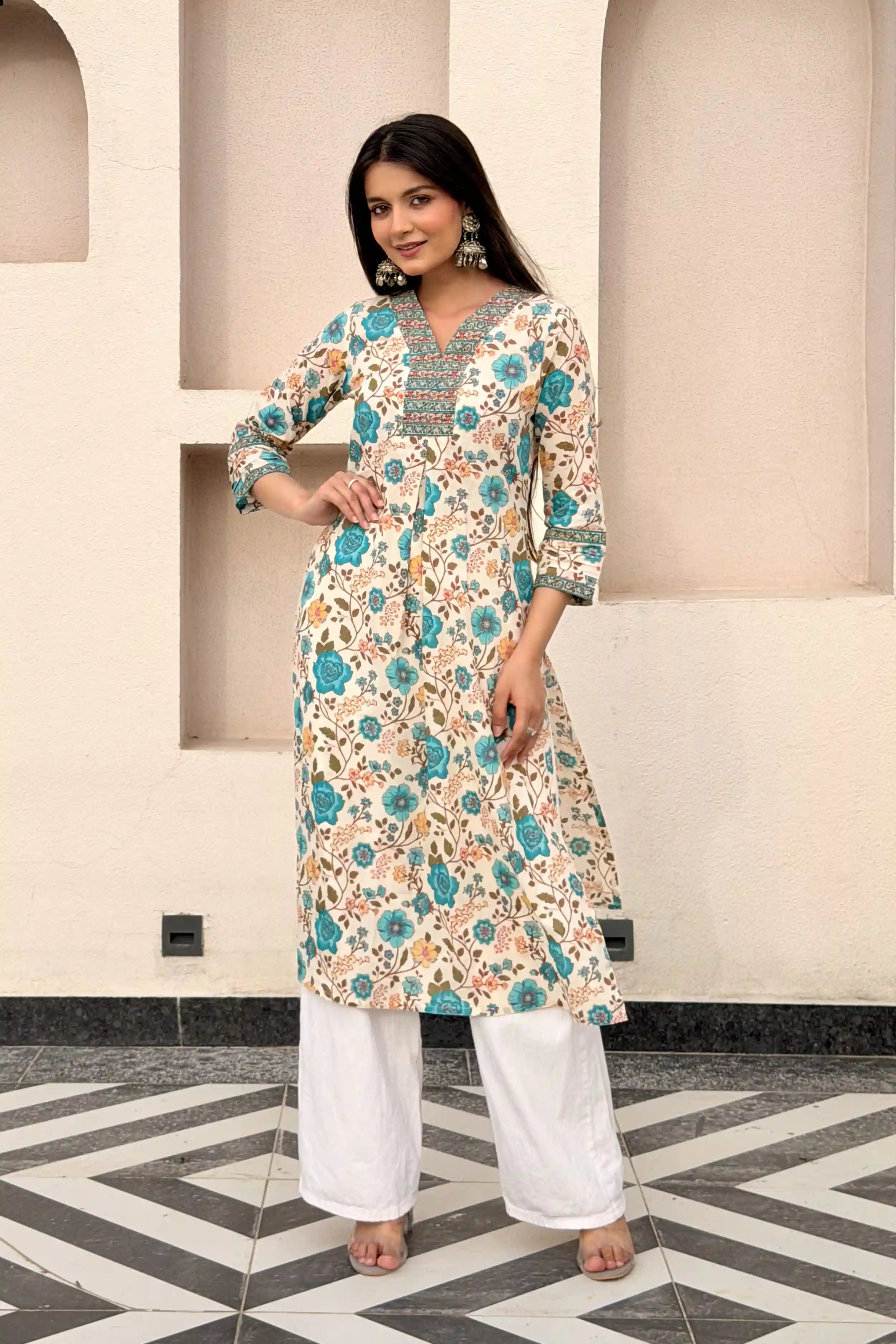 Green Floral V-Neck Hand Printed Straight Kurta