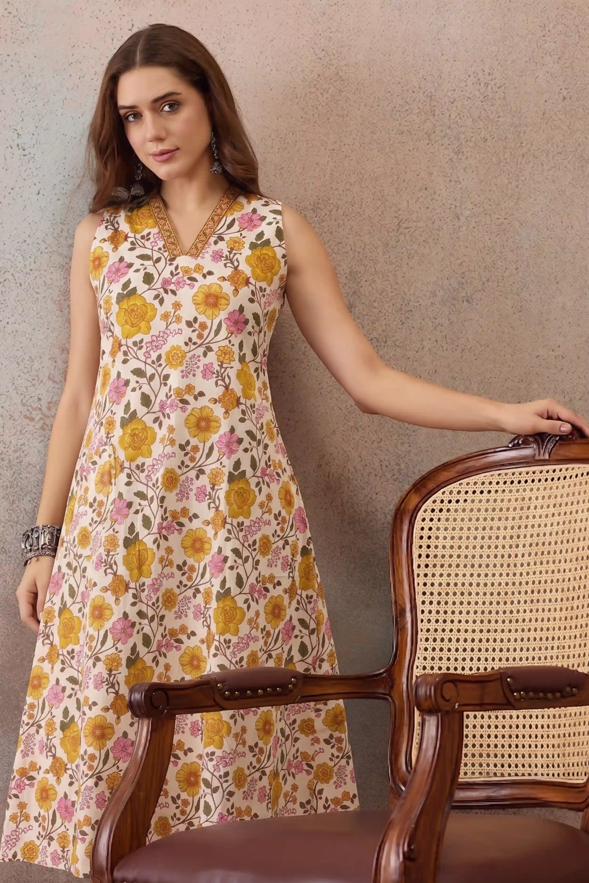 Yellow V-Neck Sleeveless A line kurta With Pocket