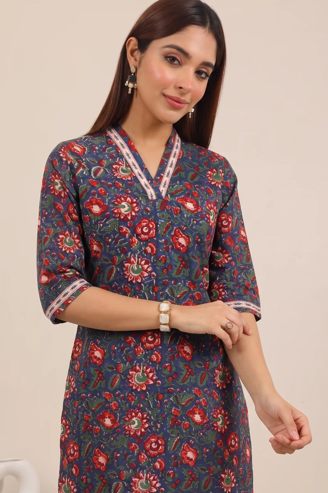 Blue Hand Block Printed Straight Cotton Kurta Pant Set (2 Pcs)