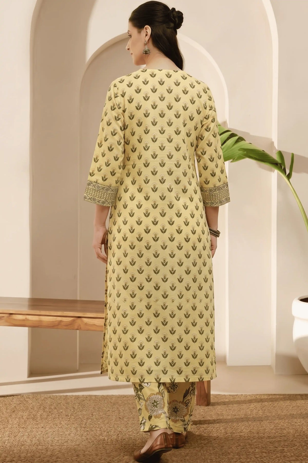 Yellow V neck Hand Printed Kurta Set (2 PCS)