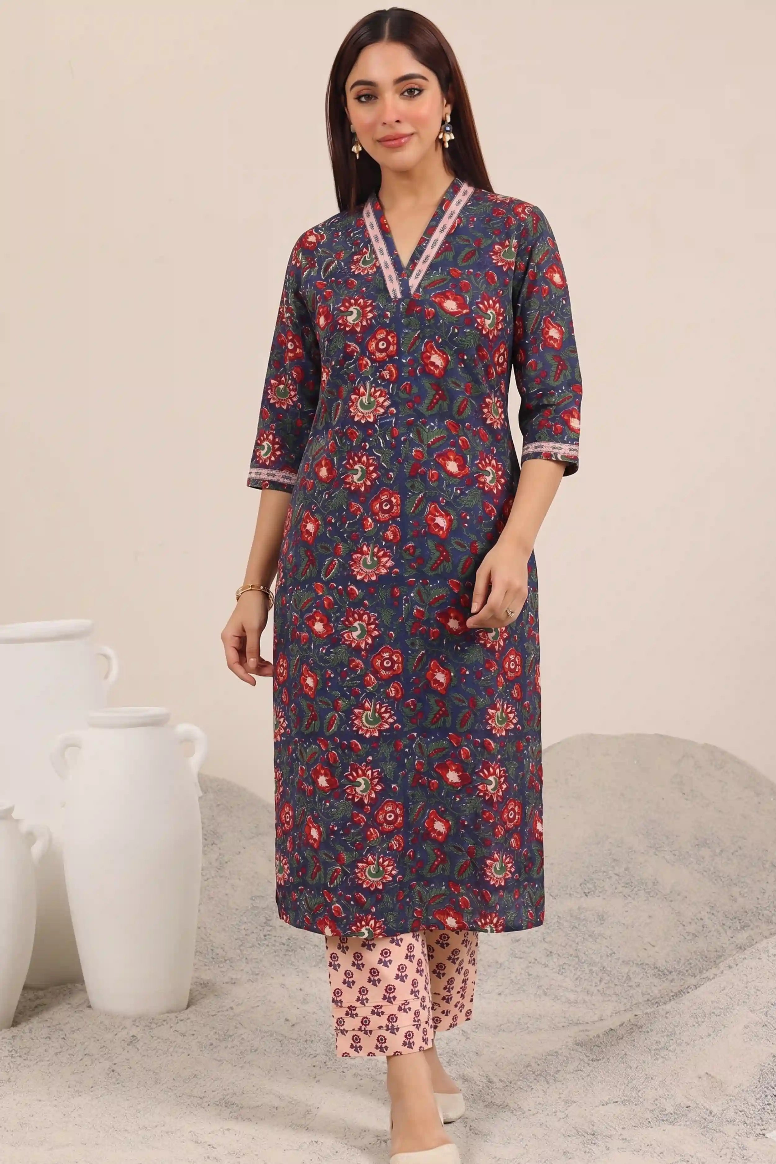 Blue Hand Block Printed Straight Cotton Kurta Pant Set (2 Pcs)