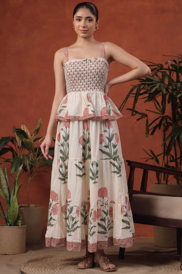 Peach Square Neck Sleeveless Dress