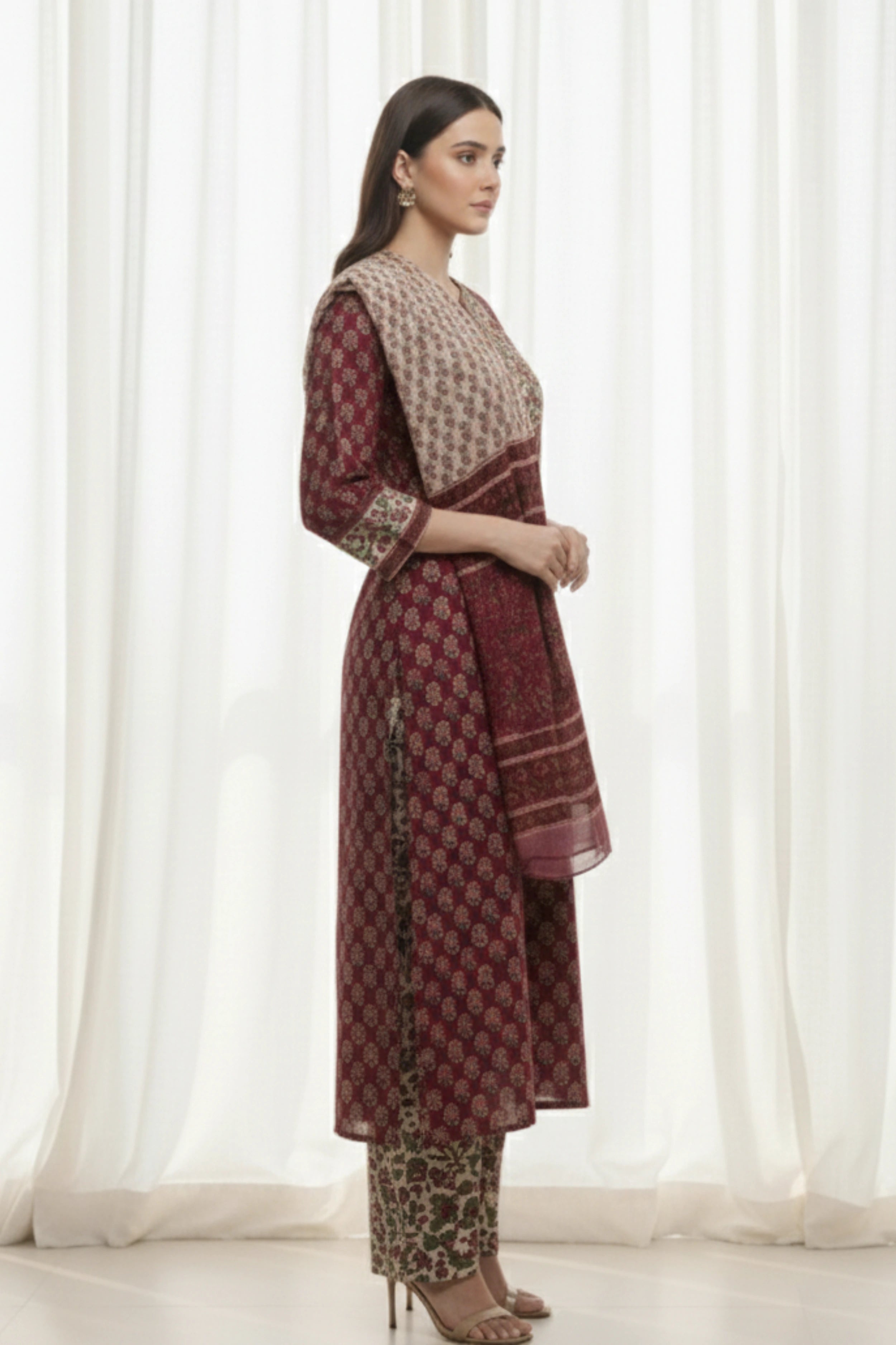 Maroon Straight Kurta Set with Chiffon Dupatta